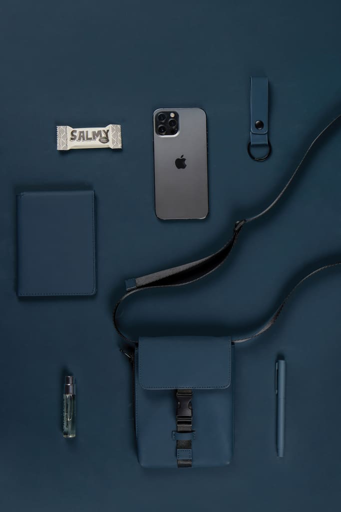 VINGA Baltimore RCS essentials sling bag