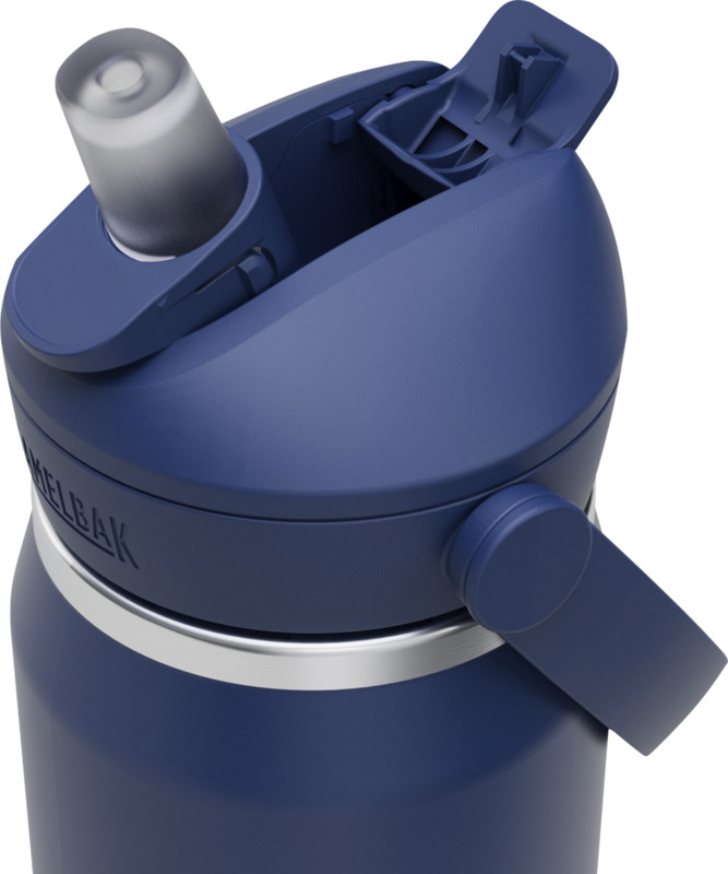 Camelbak® Thrive Flip VSS 740 ml vacuum insulated stainless steel water bottle with flip straw - Image 3
