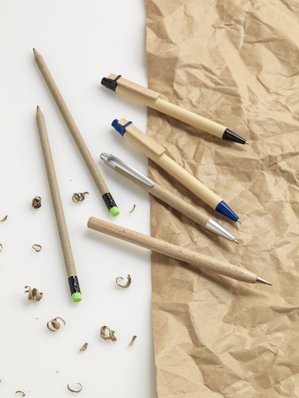 Arica wooden ballpoint pen (black ink)