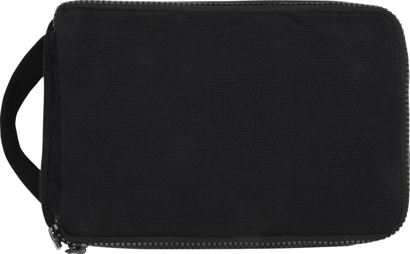 Pack 500 g/m² Aware™ recycled toiletry organiser - Image 22