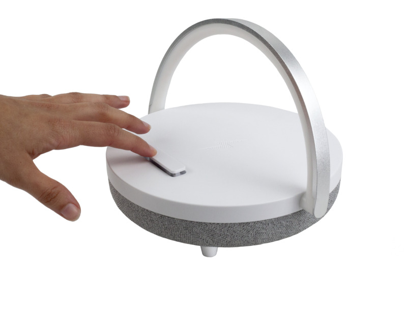 Prixton 4-in-1 10W Bluetooth® speaker with LED light and wireless charging base - Image 3