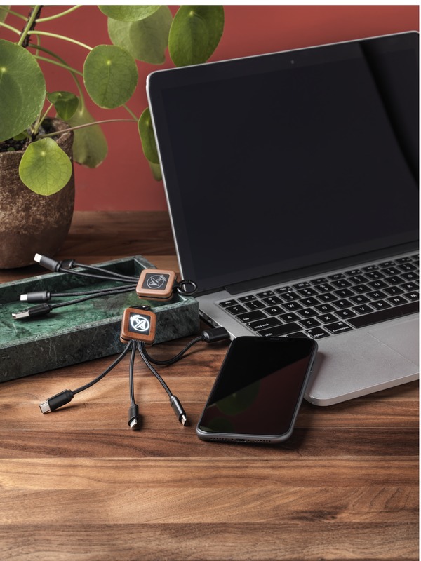 SCX.design C19 20W wooden easy to use cable - Image 4