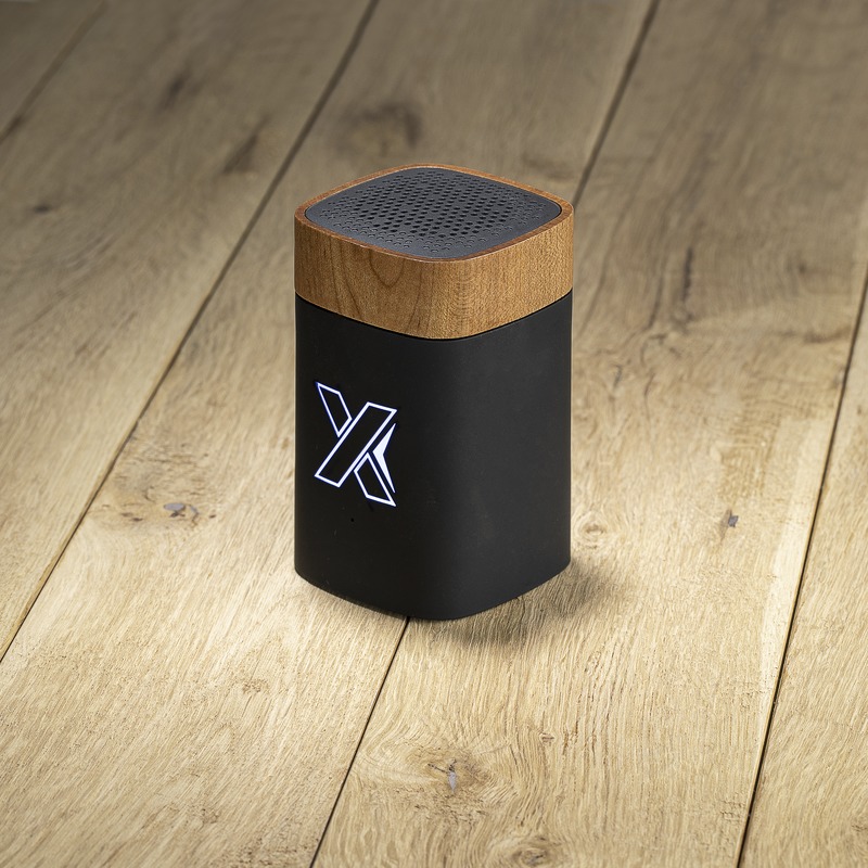 SCX.design S31 light-up clever wood speaker - Image 3