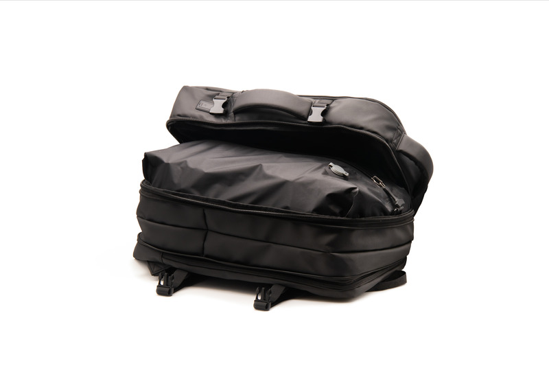 SCX.design L14 backpack with air suction system 40L - Image 4